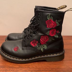 DR. MARTENS 1460 VONDA FLORAL LEATHER LACE UP BOOTS